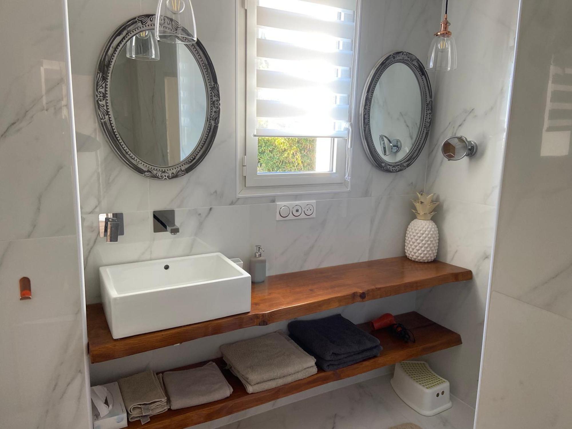 Sublime Logement Avec Vue Mer Et Jacuzzi La Ciotat Luaran gambar