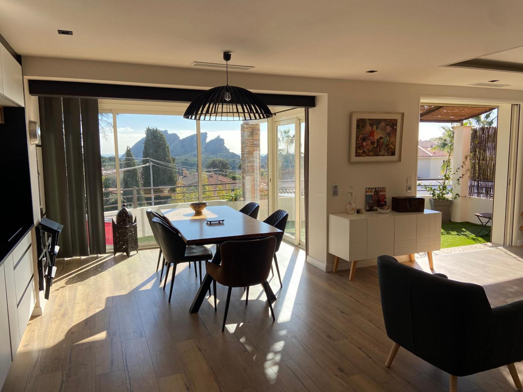 Sublime Logement Avec Vue Mer Et Jacuzzi La Ciotat Luaran gambar