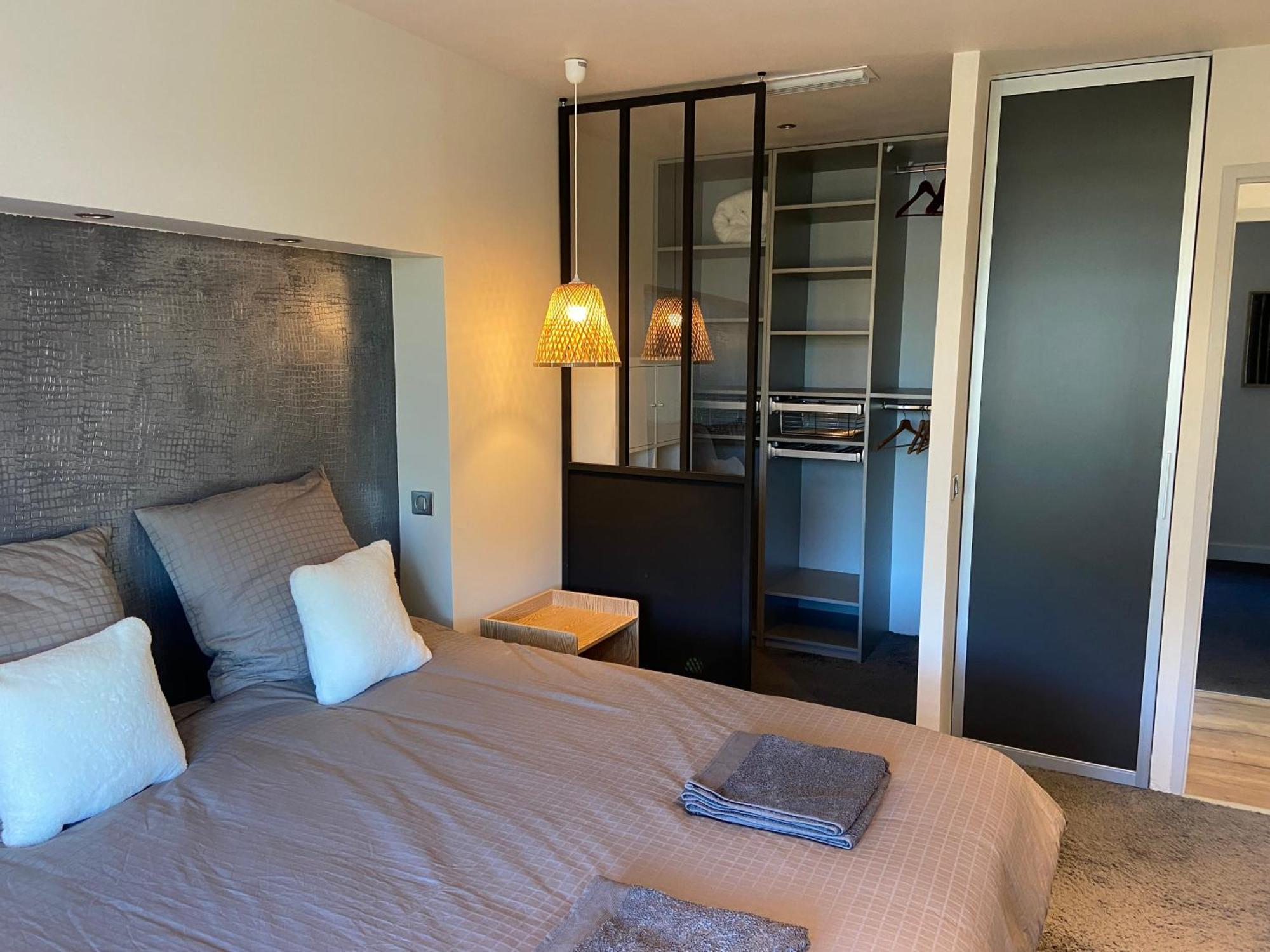 Sublime Logement Avec Vue Mer Et Jacuzzi La Ciotat Luaran gambar